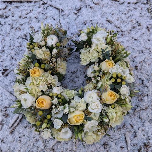 Winter Ivory Wreath